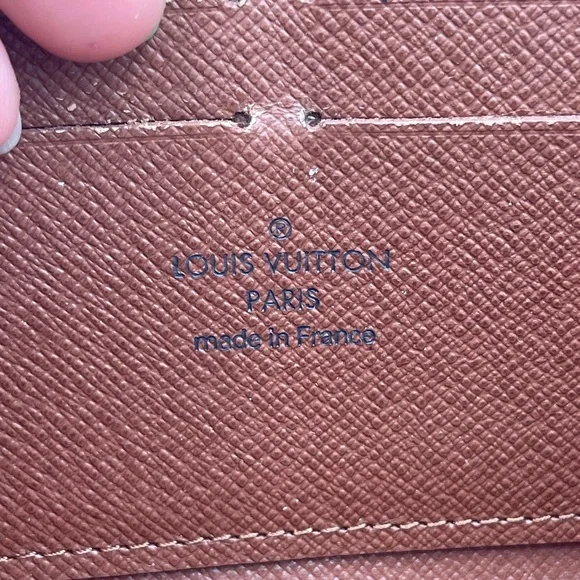 Authentic Preowned Louis Vuitton Zippy Wallet Monogram Brown Interior - Picture 5 of 9